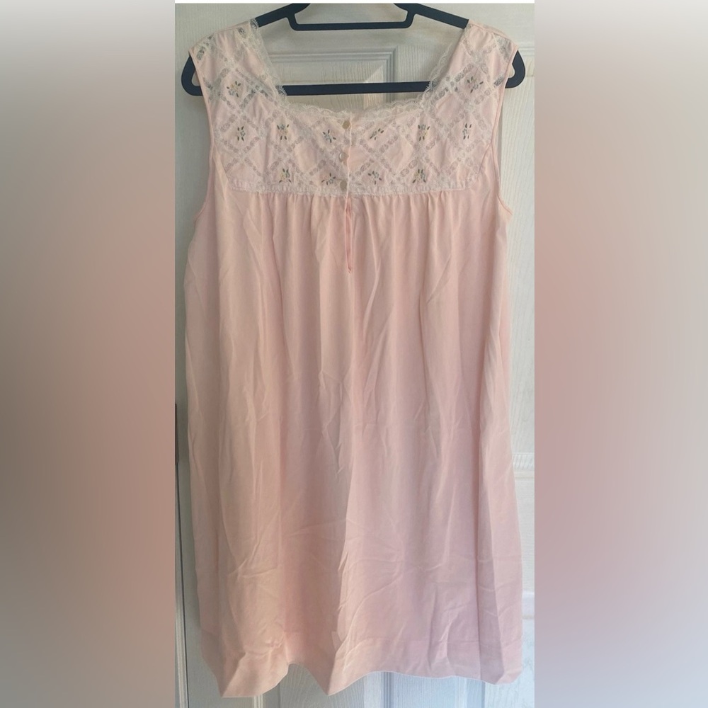 Vintage Night Shift Nightgown Lace Embroidered Pink Women’s M Nap Gown